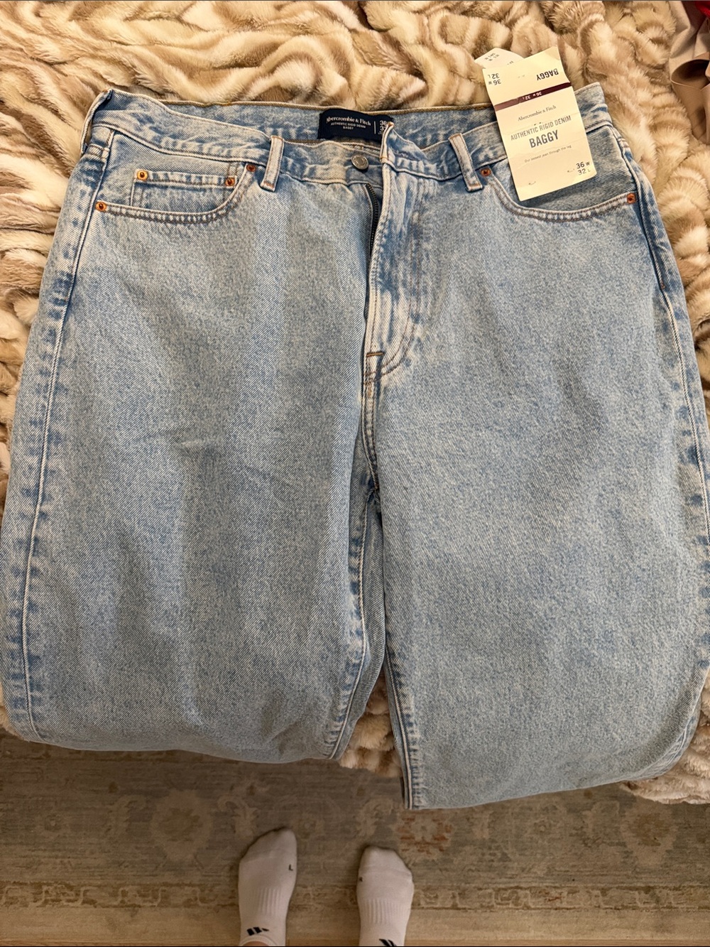Men’s Abercrombie jeans